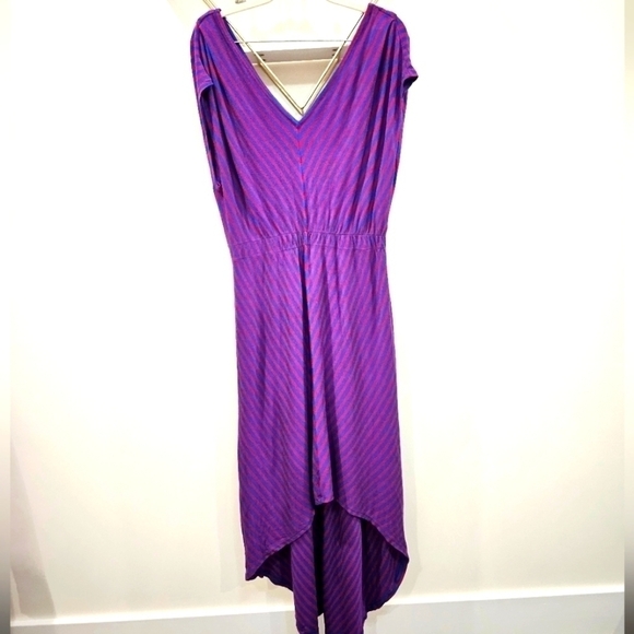 Mossimo Hi Lo Chevron Stripe V Neck Cap Sleeve Dress Purple Pink Size Medium - Picture 2 of 8